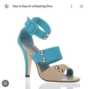 Shoedazzle Sandals Suede Zamora Dazzling Diva Heel Size 8 Gorgeous shoe. NIB
